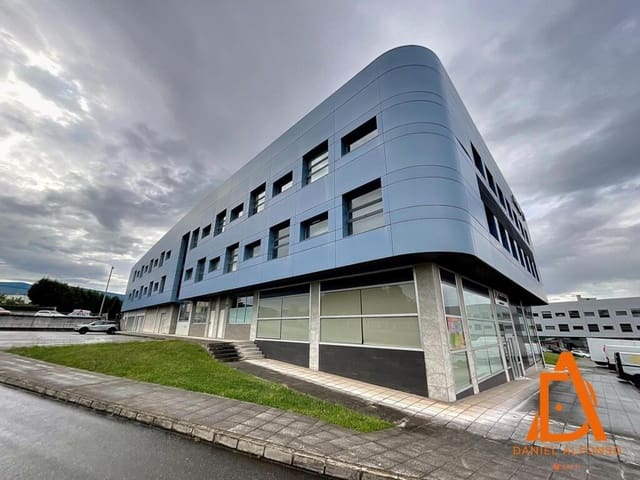 Kontor til salgs i Llanera med garasje - € 170 000 (Ref: 9174529)