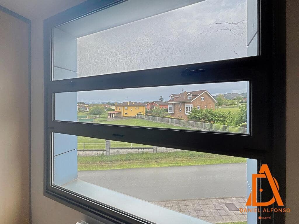 Office for sale in Llanera with garage - € 170,000 (Ref: 9174529)