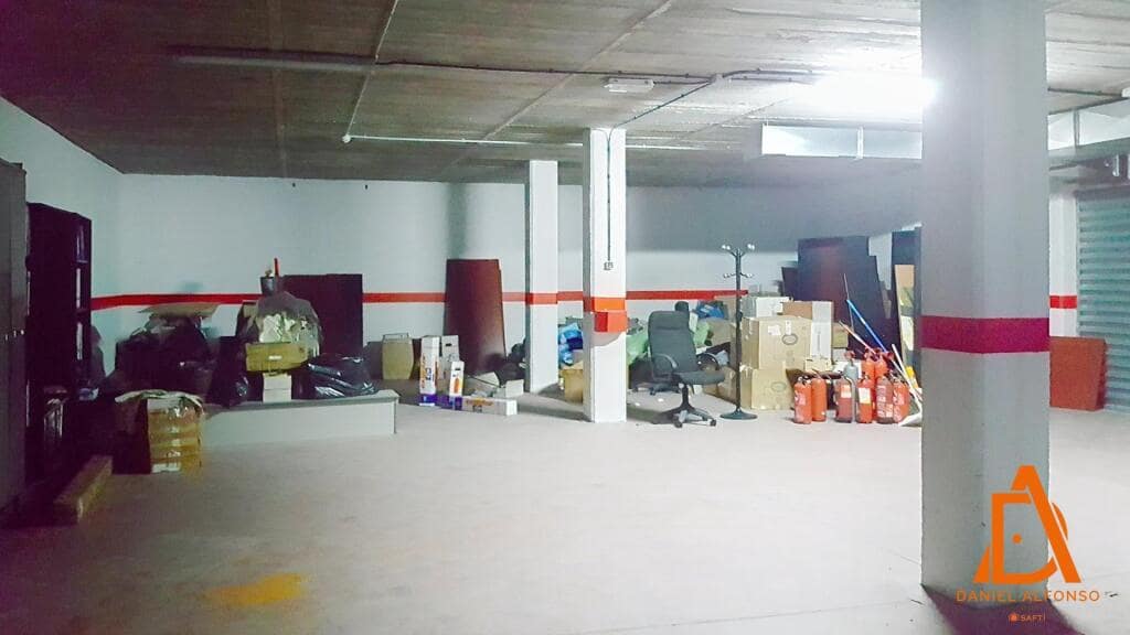 Garage til leje i Llanera - € 400 (Ref: 9174530)