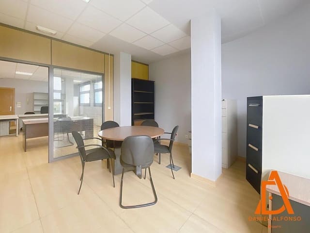 Office for rent in Llanera with garage - € 1,000 (Ref: 9174532)