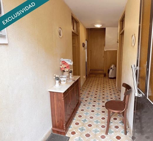 4 bedroom Finca/Country House for sale in Santas Martas with garage - € 60,000 (Ref: 9174537)