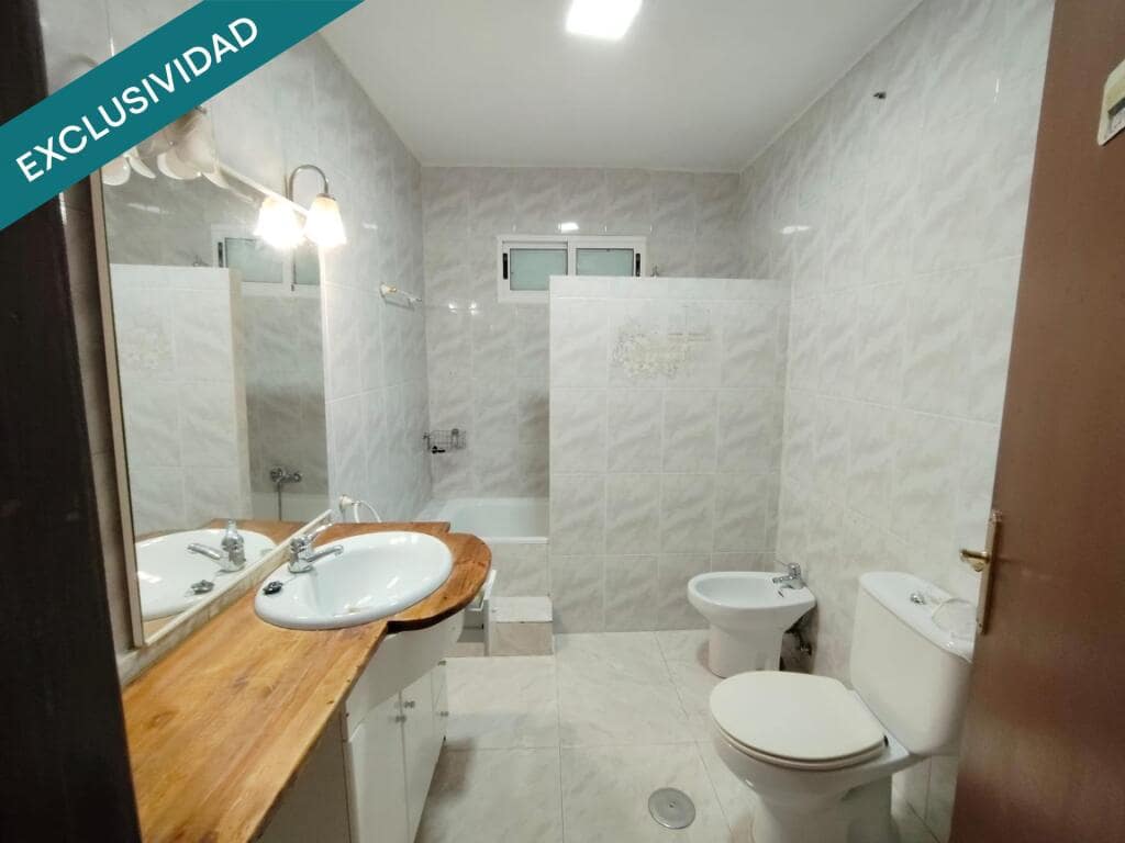 4 soverom Villa til salgs i Arganza med garasje - € 100 000 (Ref: 9174544)