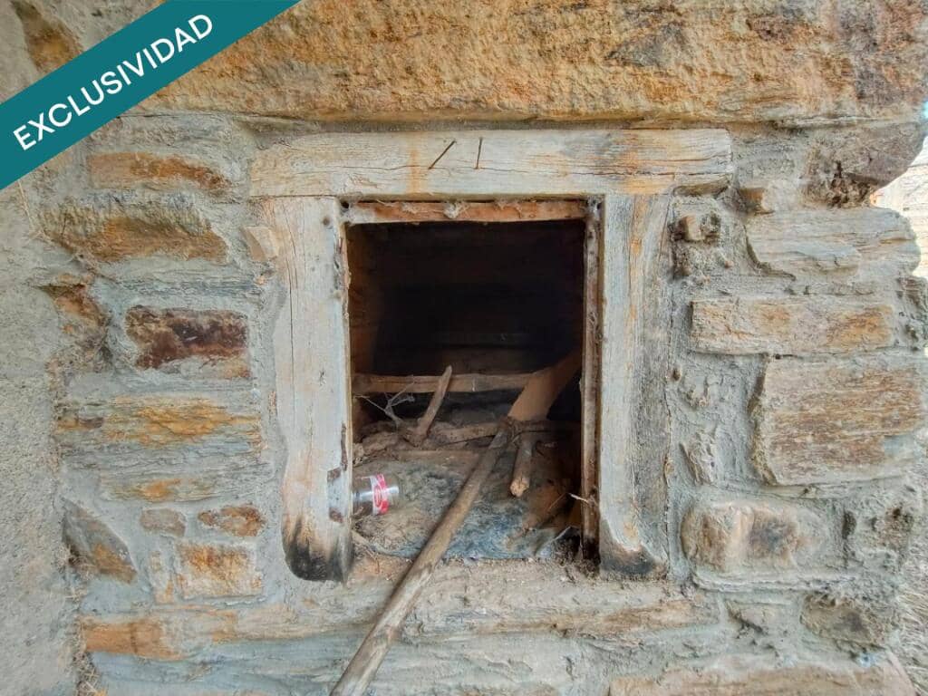 3 soveværelse Finca/Landehus til salg i Villafranca del Bierzo - € 26.000 (Ref: 9174545)