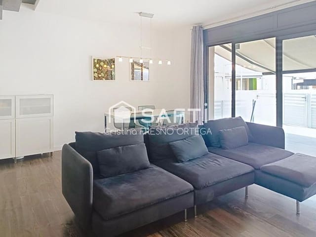 3 soveværelse Rækkehus til leje i Montroig-Mar, Mont-roig del Camp - € 1.300 (Ref: 9177314)