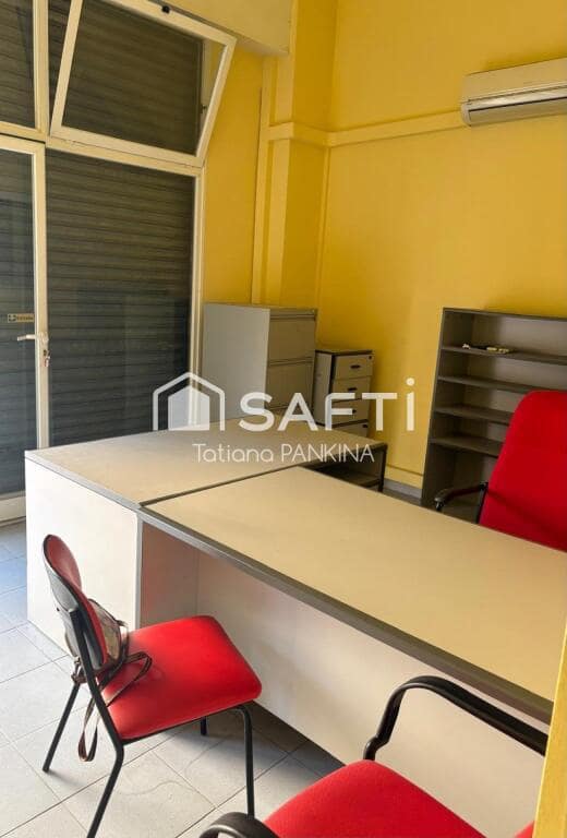 Kommersiell til salgs i Lloret de Mar - € 120 000 (Ref: 9177317)