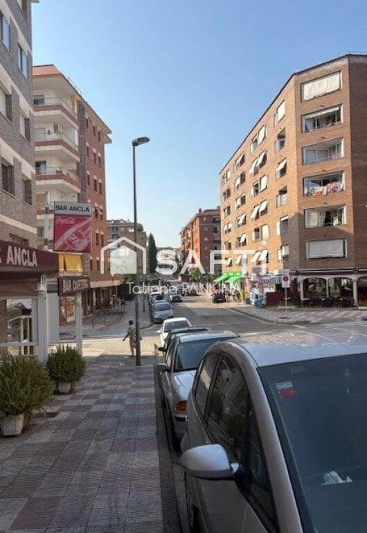 Kommersiell til salgs i Lloret de Mar - € 120 000 (Ref: 9177317)