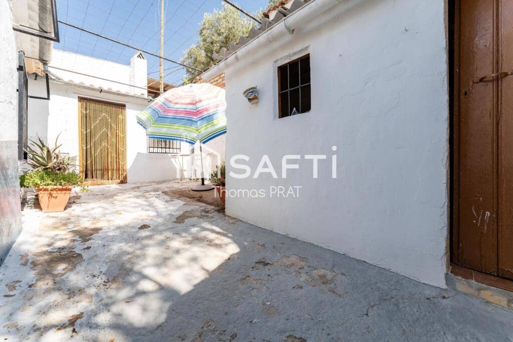 4 soveværelse Villa til salg i Villanueva de Algaidas med garage - € 102.000 (Ref: 9177318)