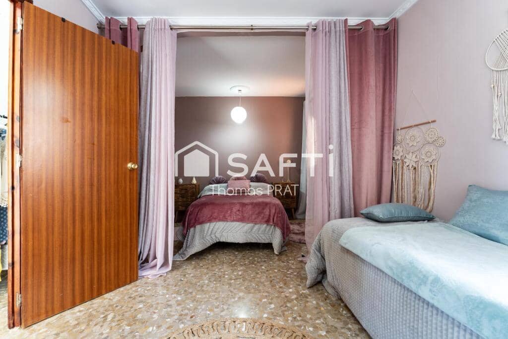 4 soveværelse Villa til salg i Villanueva de Algaidas med garage - € 102.000 (Ref: 9177318)