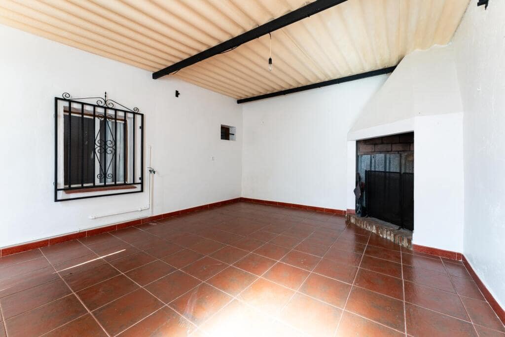 4 soveværelse Villa til salg i Villanueva de Algaidas med garage - € 102.000 (Ref: 9177318)