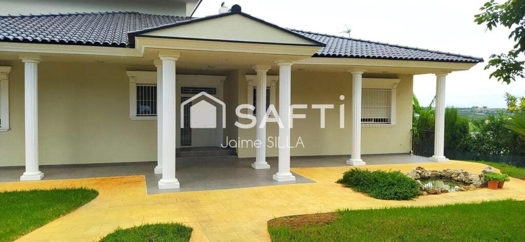 4 soveværelse Villa til salg i Picassent med swimmingpool garage - € 780.000 (Ref: 9177321)