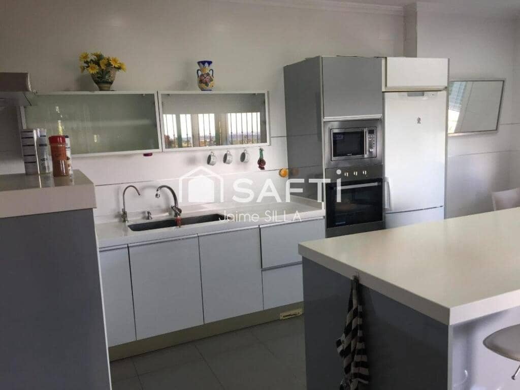 4 soveværelse Villa til salg i Picassent med swimmingpool garage - € 780.000 (Ref: 9177321)