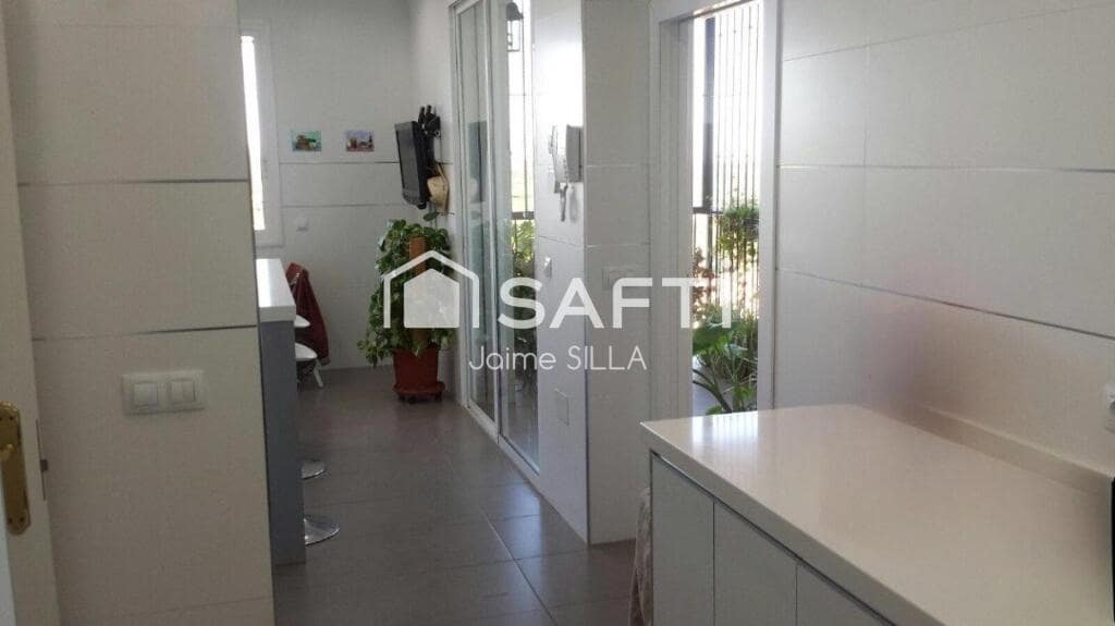 4 soveværelse Villa til salg i Picassent med swimmingpool garage - € 780.000 (Ref: 9177321)