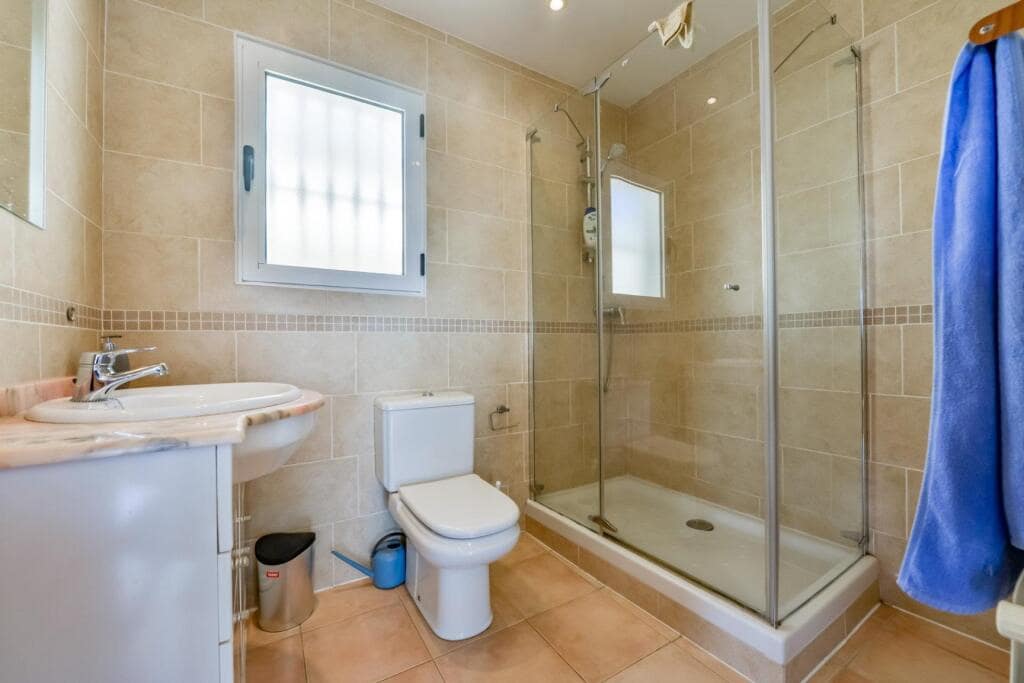 4 makuuhuone Huvila myytävänä paikassa Benissa mukana uima-altaan - 695 000 € (Ref: 9181008)