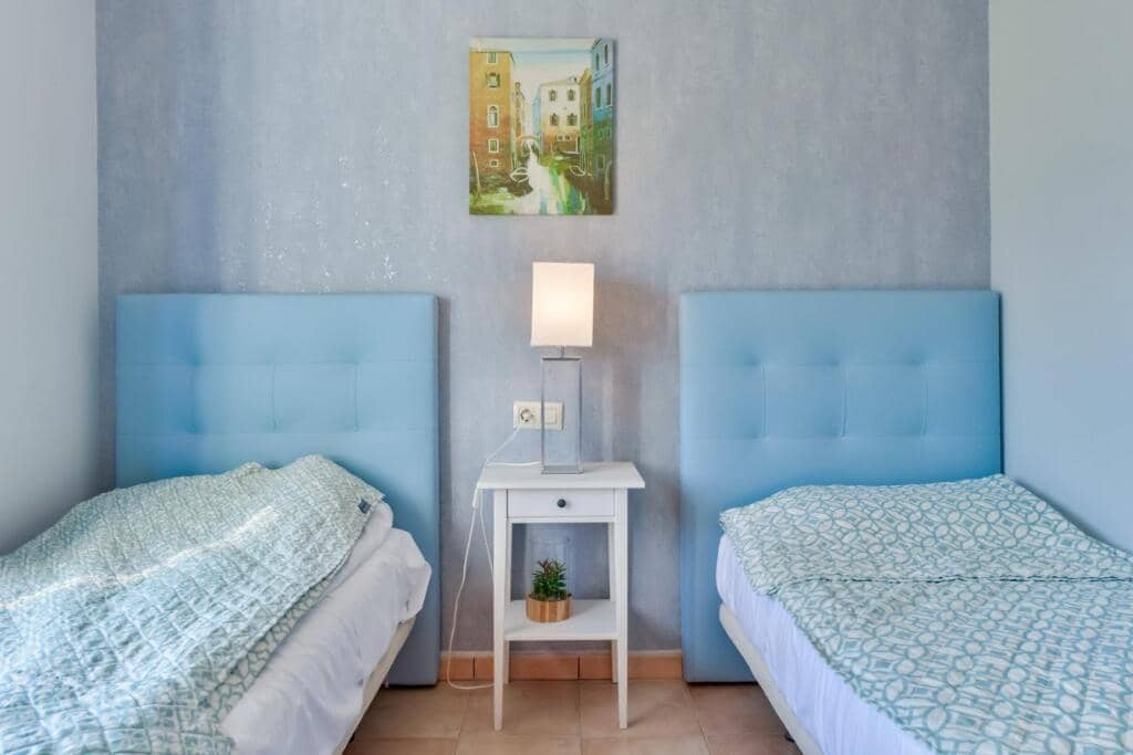 4 makuuhuone Huvila myytävänä paikassa Benissa mukana uima-altaan - 695 000 € (Ref: 9181008)