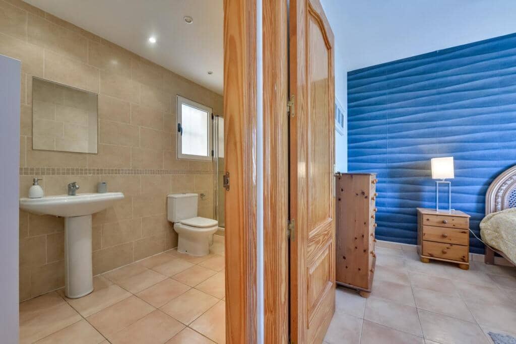 4 makuuhuone Huvila myytävänä paikassa Benissa mukana uima-altaan - 695 000 € (Ref: 9181008)