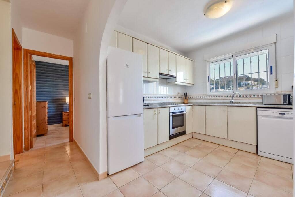 4 makuuhuone Huvila myytävänä paikassa Benissa mukana uima-altaan - 695 000 € (Ref: 9181008)