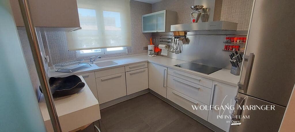 4 soverom Leilighet til salgs i Oliva med svømmebasseng garasje - € 875 000 (Ref: 9181011)