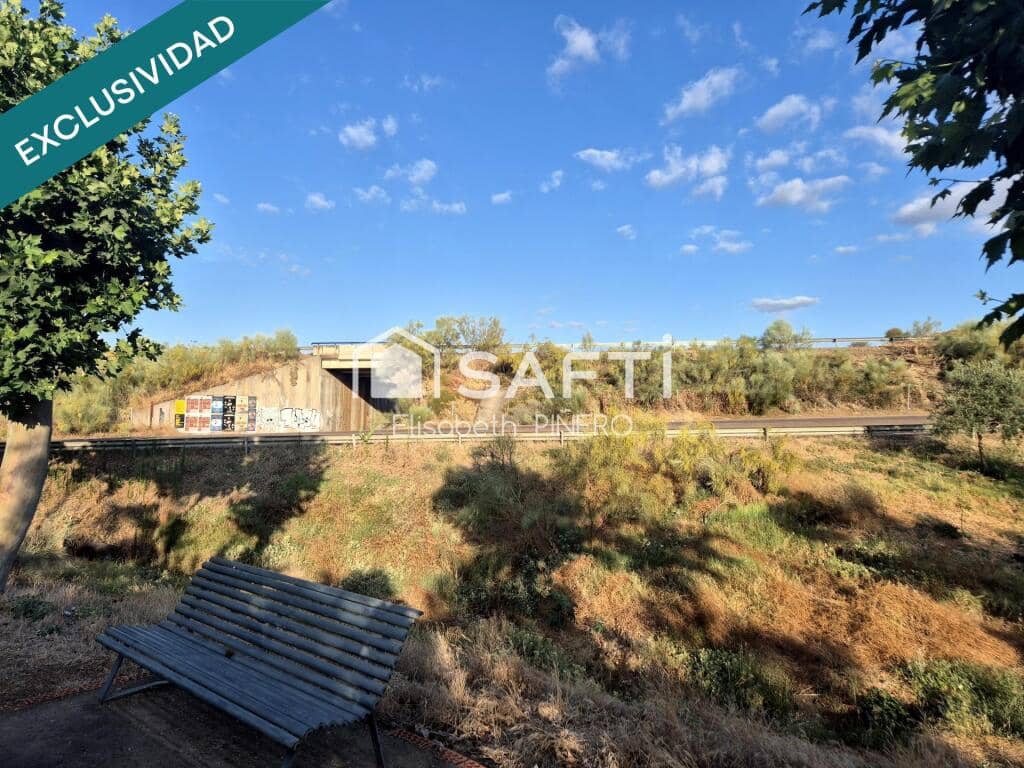 7 makuuhuone Rivitalo myytävänä paikassa Lobon - 155 000 € (Ref: 9181016)