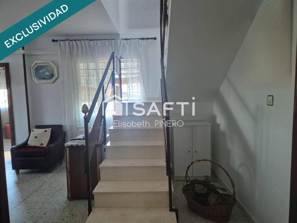 7 makuuhuone Rivitalo myytävänä paikassa Lobon - 155 000 € (Ref: 9181016)