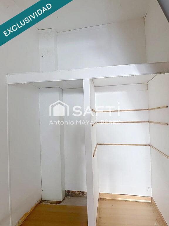 Erhverv til salg i Pontedeume - € 70.000 (Ref: 9181021)