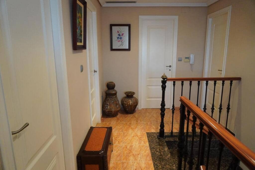 4 sypialnia Willa na sprzedaż w Vinaros z basenem garażem - 477 000 € (Ref: 9181027)