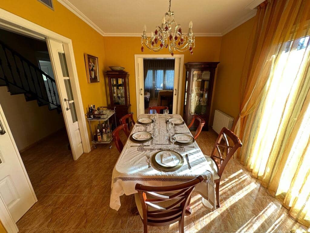 4 sypialnia Willa na sprzedaż w Vinaros z basenem garażem - 477 000 € (Ref: 9181027)