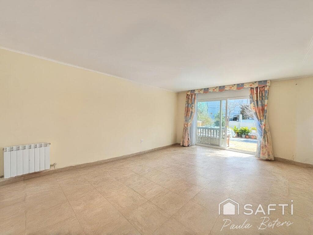 3 soveværelse Lejlighed til salg i Cunit med swimmingpool - € 350.000 (Ref: 9181038)