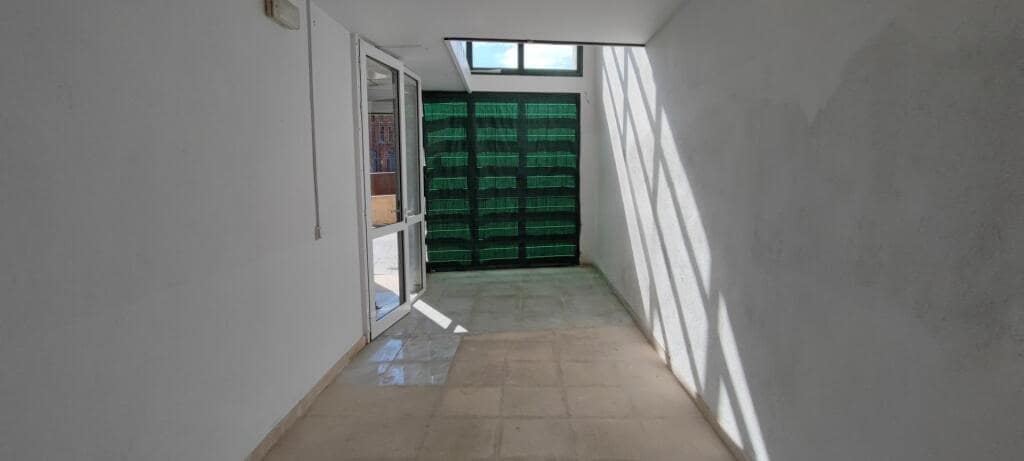 Erhverv til salg i Tarragona by - € 100.000 (Ref: 9181043)