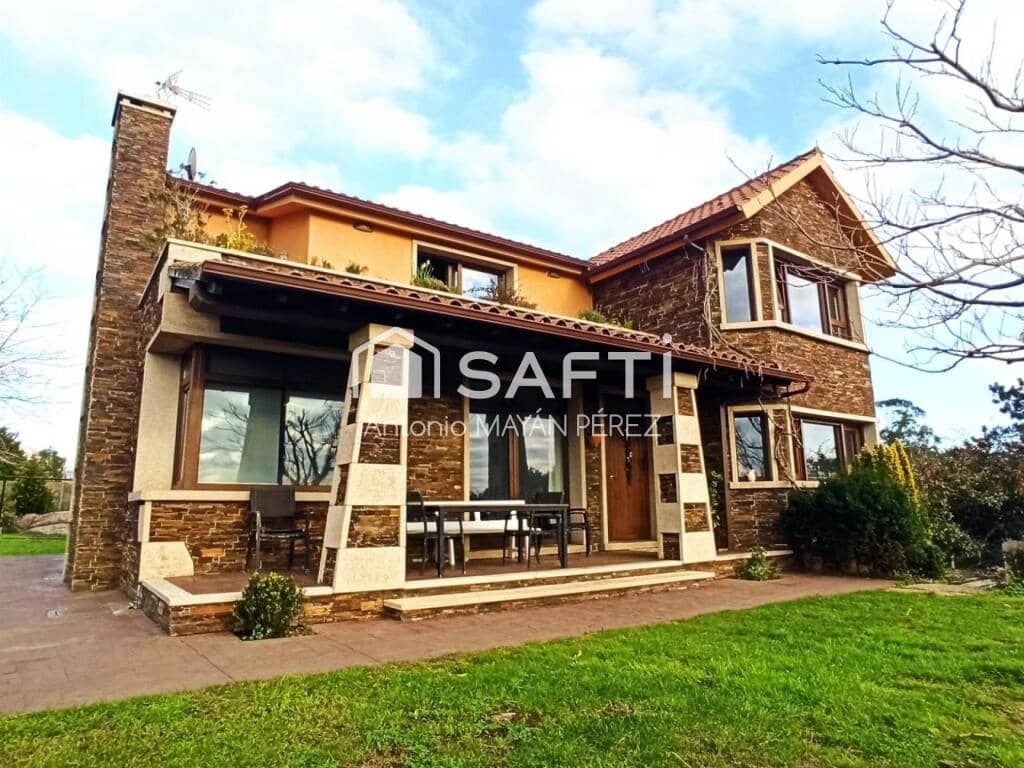 4 soveværelse Villa til salg i Ribeira med garage - € 450.000 (Ref: 9181050)