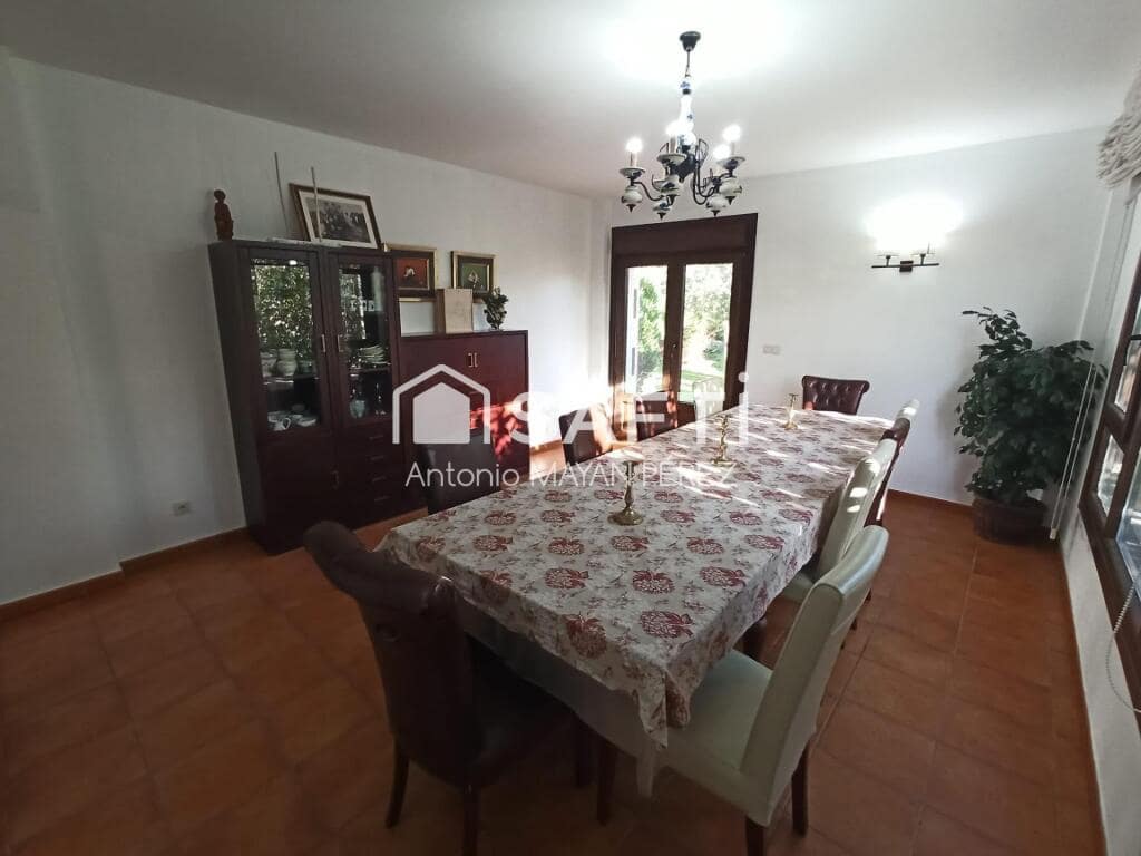 4 soveværelse Villa til salg i Ribeira med garage - € 450.000 (Ref: 9181050)