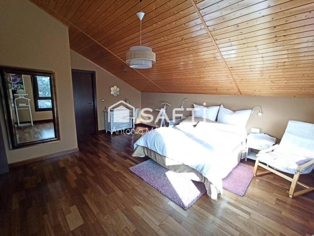 4 soveværelse Villa til salg i Ribeira med garage - € 450.000 (Ref: 9181050)