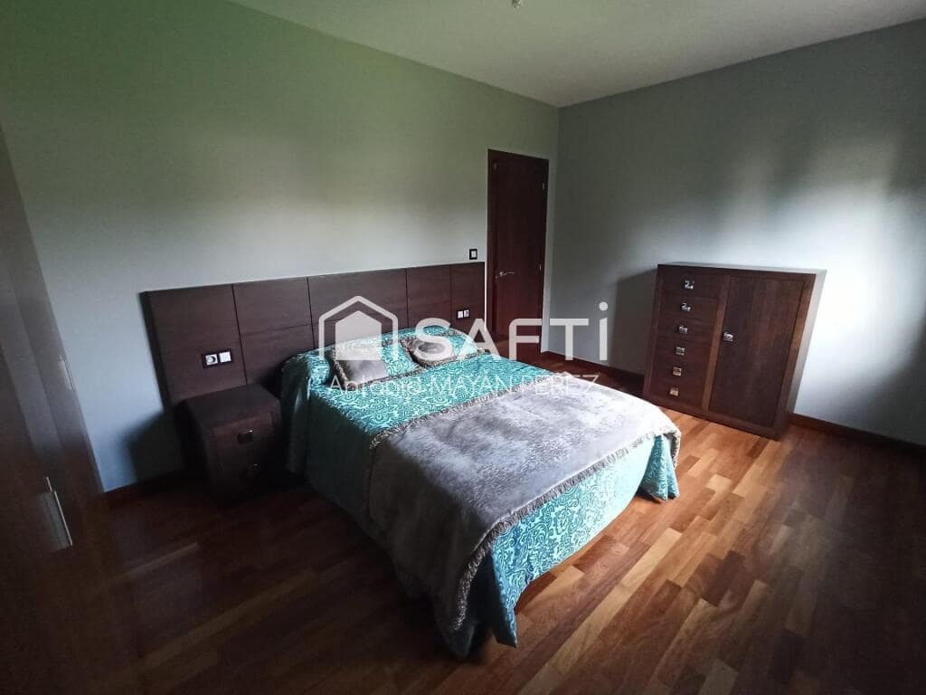 4 soveværelse Villa til salg i Ribeira med garage - € 450.000 (Ref: 9181050)