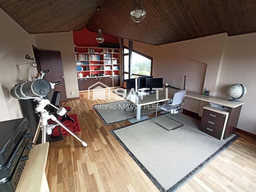 4 soveværelse Villa til salg i Ribeira med garage - € 450.000 (Ref: 9181050)