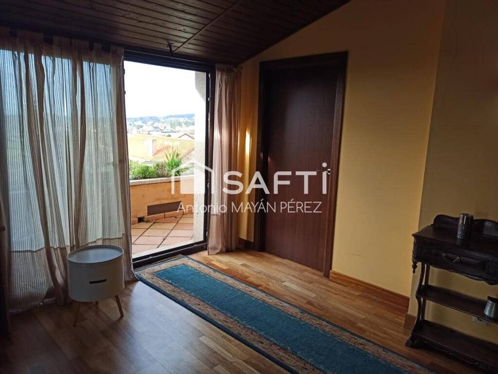 4 soveværelse Villa til salg i Ribeira med garage - € 450.000 (Ref: 9181050)