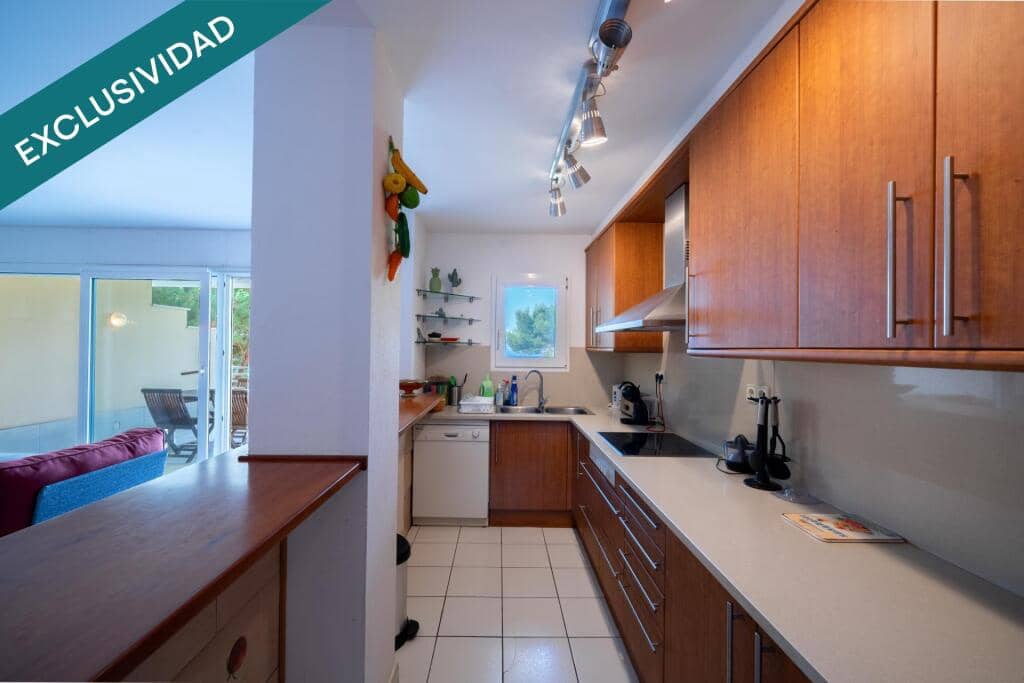 4 bedroom Apartment for sale in Roses - € 650,000 (Ref: 9181052)