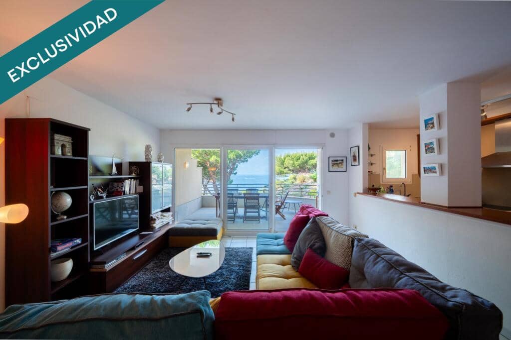 4 bedroom Apartment for sale in Roses - € 650,000 (Ref: 9181052)