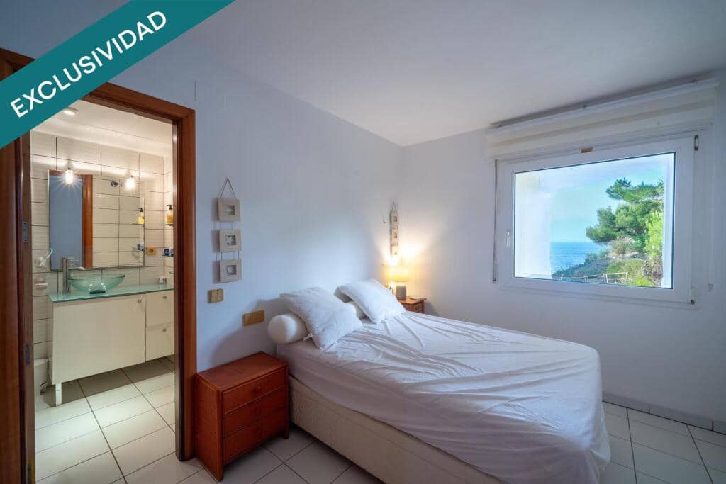 4 bedroom Apartment for sale in Roses - € 650,000 (Ref: 9181052)