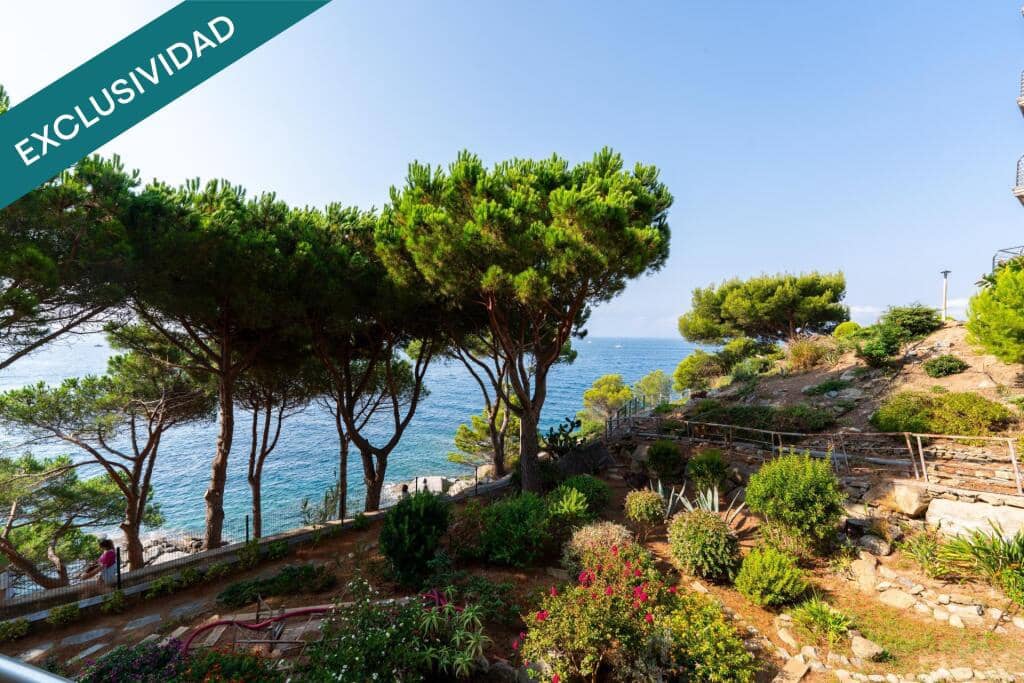 4 bedroom Apartment for sale in Roses - € 650,000 (Ref: 9181052)