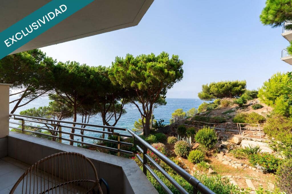 4 bedroom Apartment for sale in Roses - € 650,000 (Ref: 9181052)