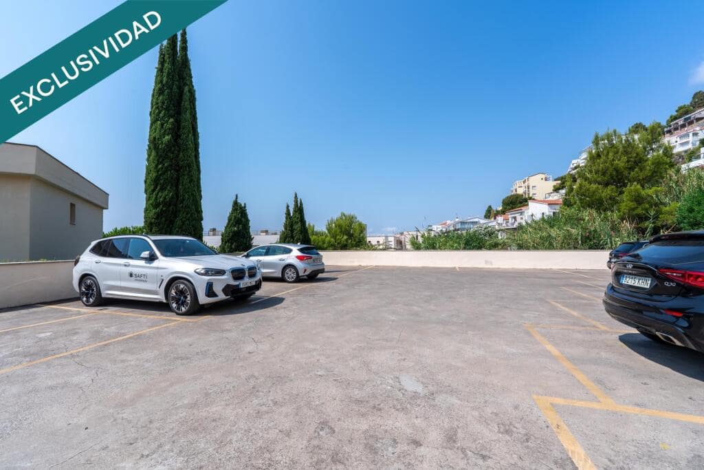 4 bedroom Apartment for sale in Roses - € 650,000 (Ref: 9181052)