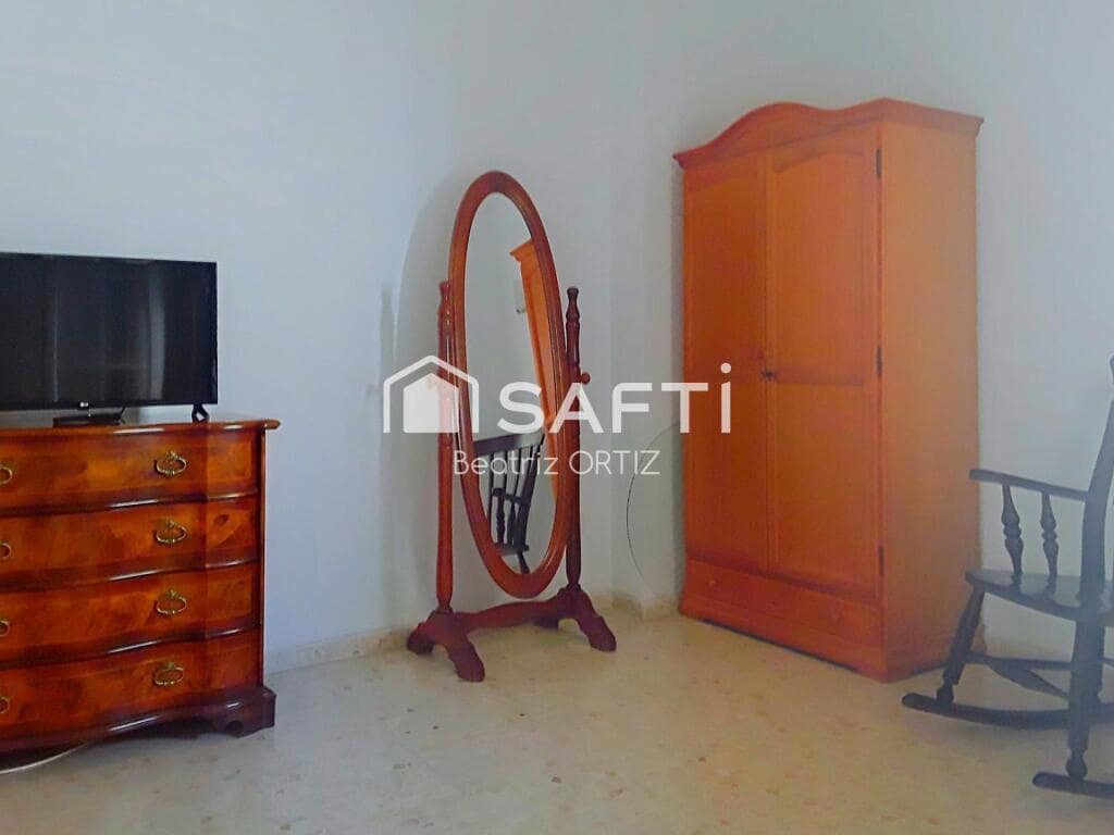 4 soveværelse Lejlighed til salg i Cadiz by med garage - € 490.000 (Ref: 9185434)