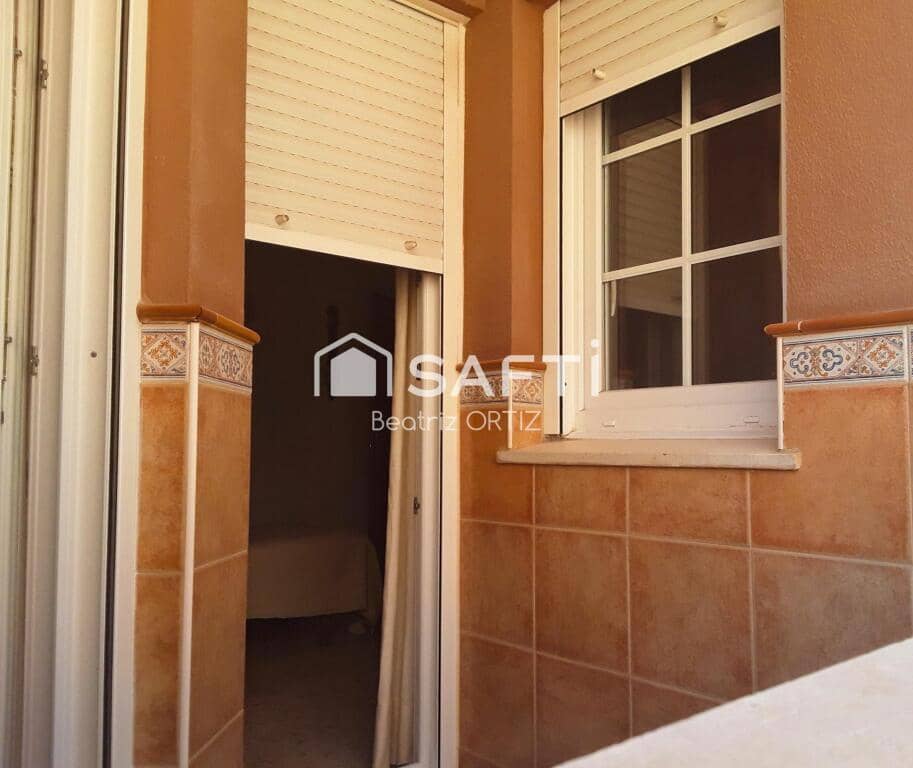 4 soveværelse Lejlighed til salg i Cadiz by med garage - € 490.000 (Ref: 9185434)