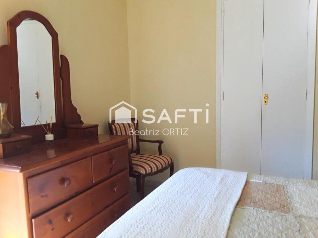 4 soveværelse Lejlighed til salg i Cadiz by med garage - € 490.000 (Ref: 9185434)