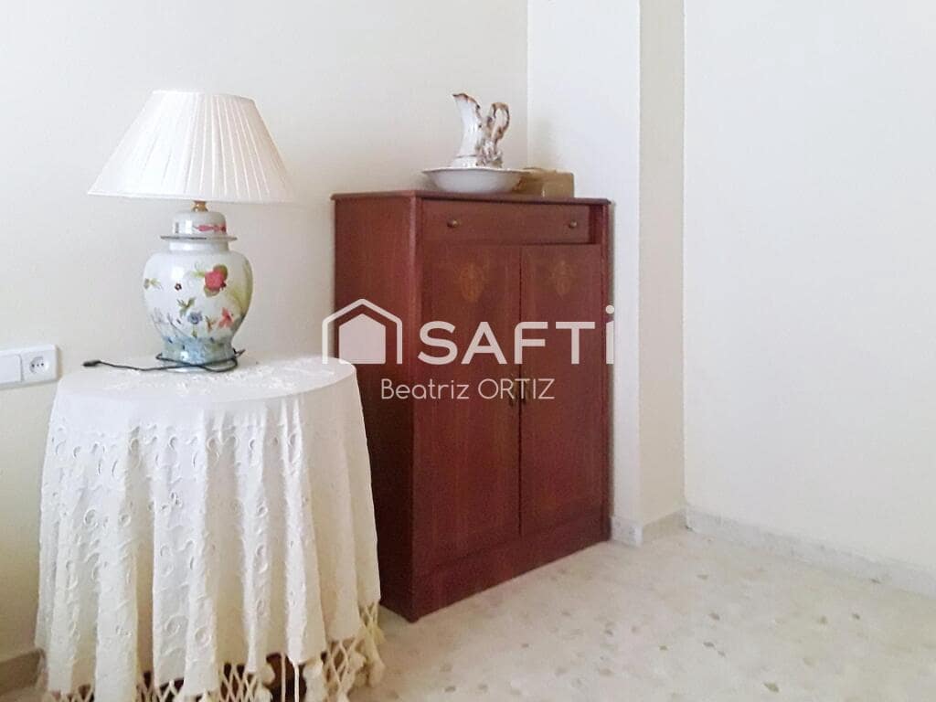 4 soveværelse Lejlighed til salg i Cadiz by med garage - € 490.000 (Ref: 9185434)