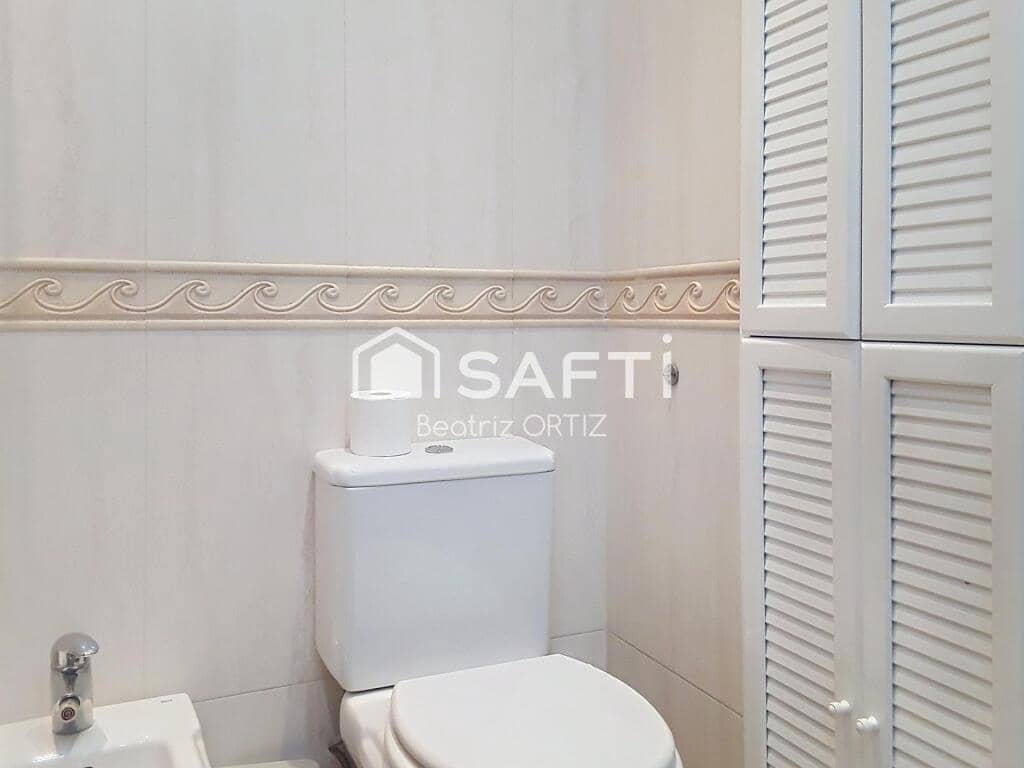 4 soveværelse Lejlighed til salg i Cadiz by med garage - € 490.000 (Ref: 9185434)