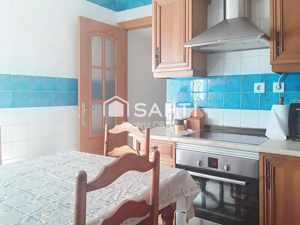 4 soveværelse Lejlighed til salg i Cadiz by med garage - € 490.000 (Ref: 9185434)