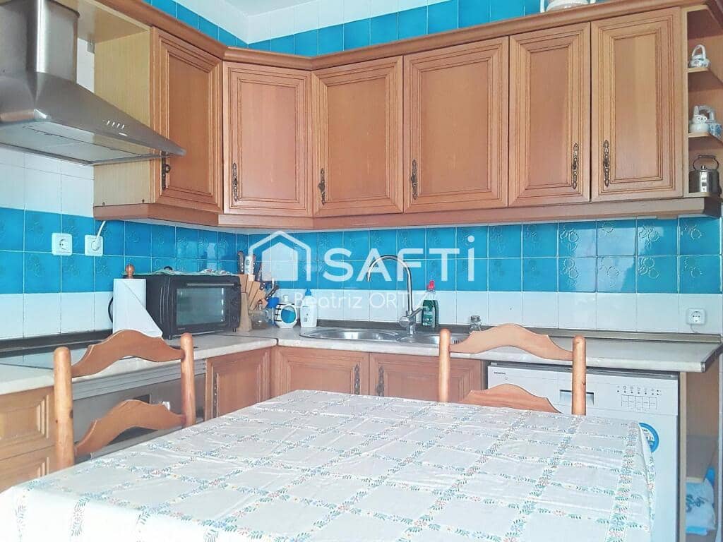 4 soveværelse Lejlighed til salg i Cadiz by med garage - € 490.000 (Ref: 9185434)