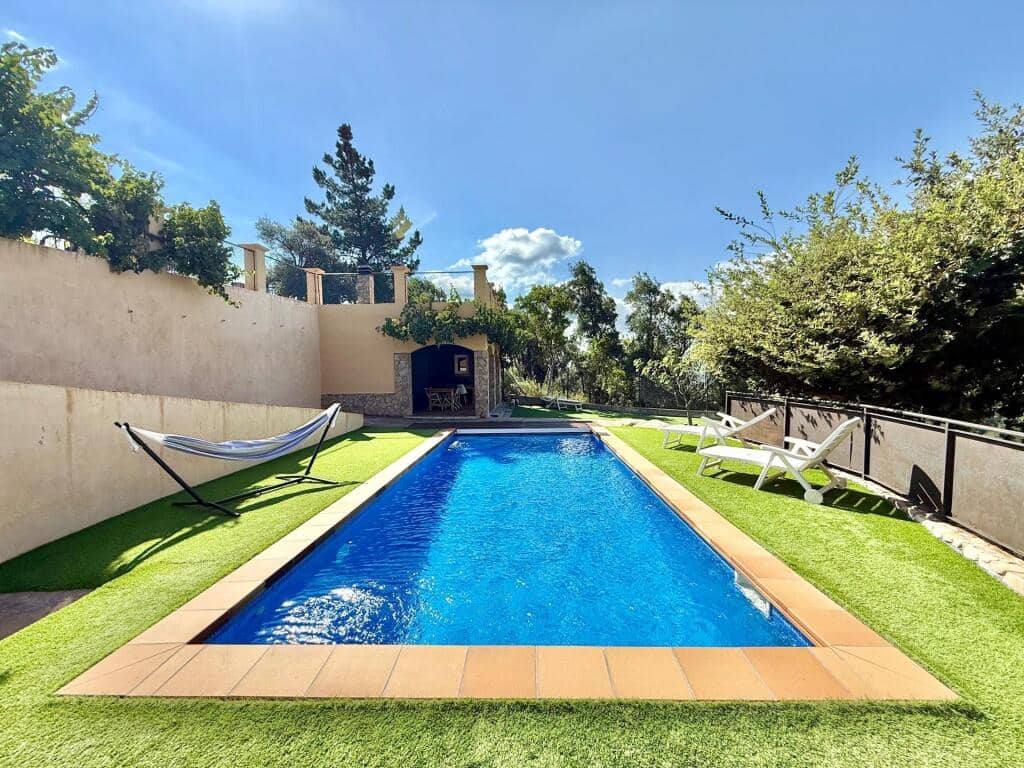 5 chambre Villa/Maison à vendre à Riells i Viabrea avec piscine garage - 495 650 € (Ref: 9185437)