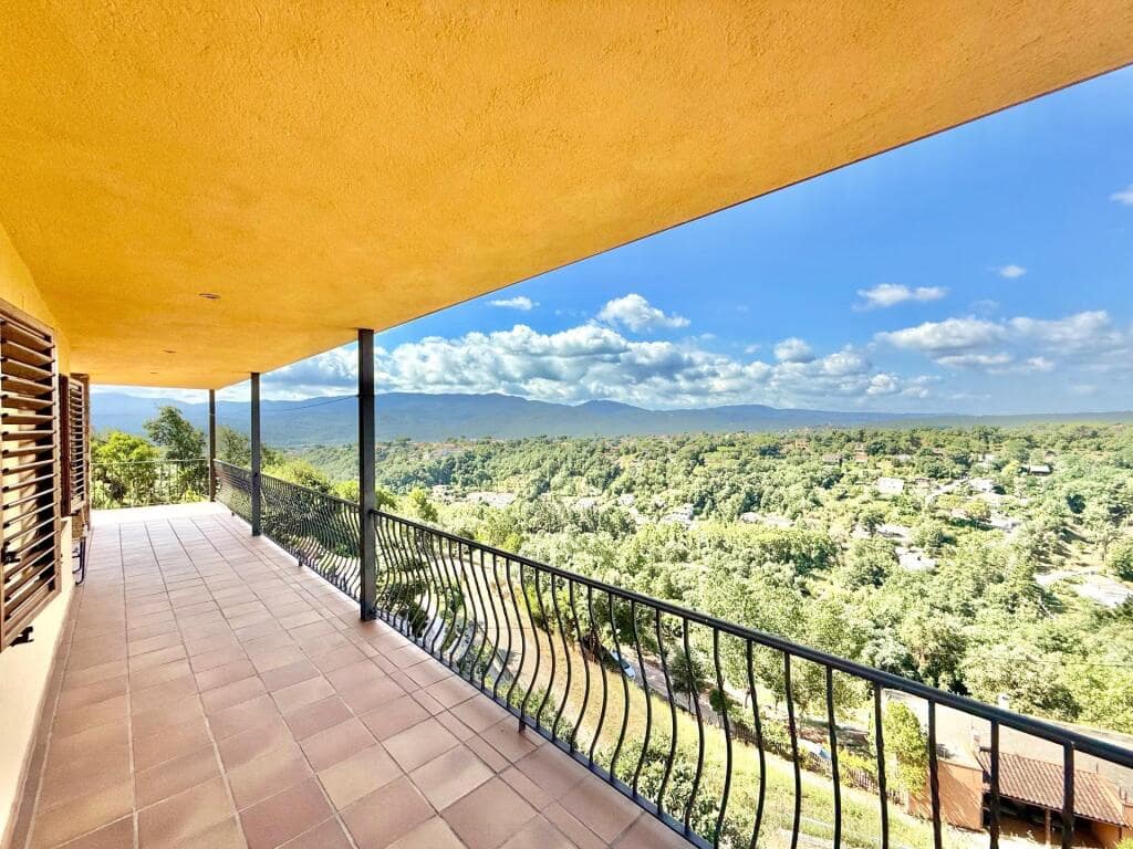 5 chambre Villa/Maison à vendre à Riells i Viabrea avec piscine garage - 495 650 € (Ref: 9185437)