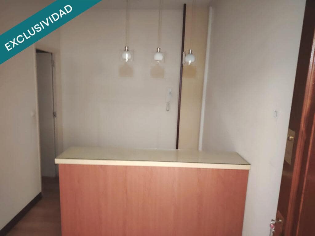 Office for sale in Vigo - € 115,000 (Ref: 9186900)
